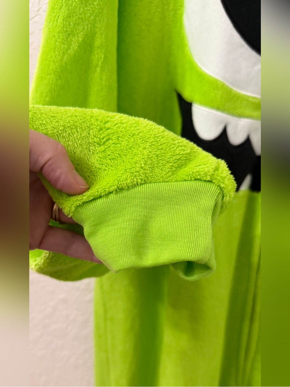 Disney Pixar Monster Inc Wazowski Adult Costume Pajama Onesie Size L/XL - Picture 4 of 9